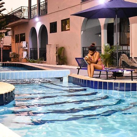 Dann Residence Ogbodjo Экстерьер фото