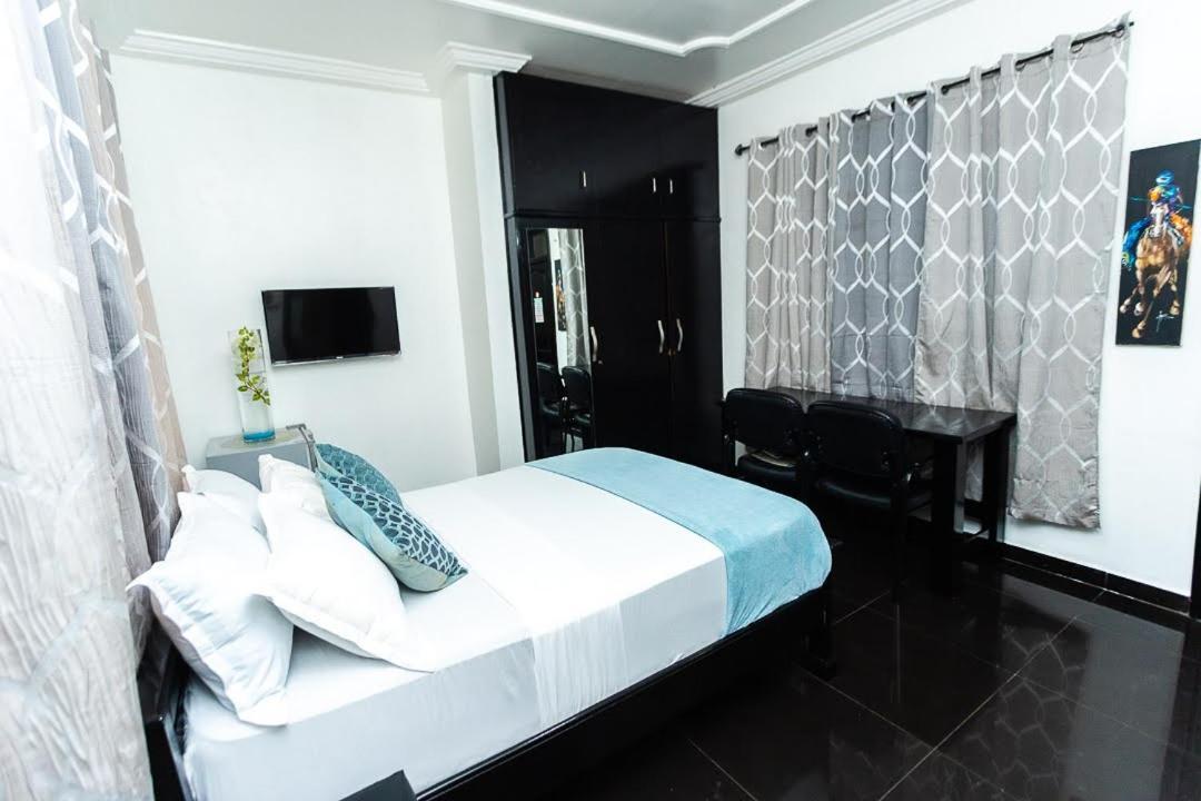 Dann Residence Ogbodjo Экстерьер фото
