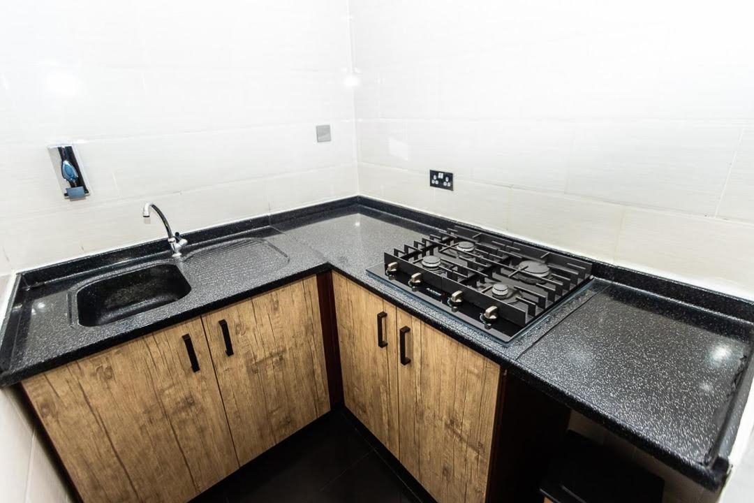 Dann Residence Ogbodjo Экстерьер фото