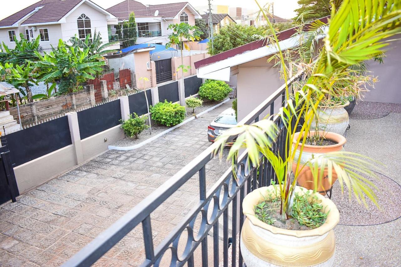 Dann Residence Ogbodjo Экстерьер фото